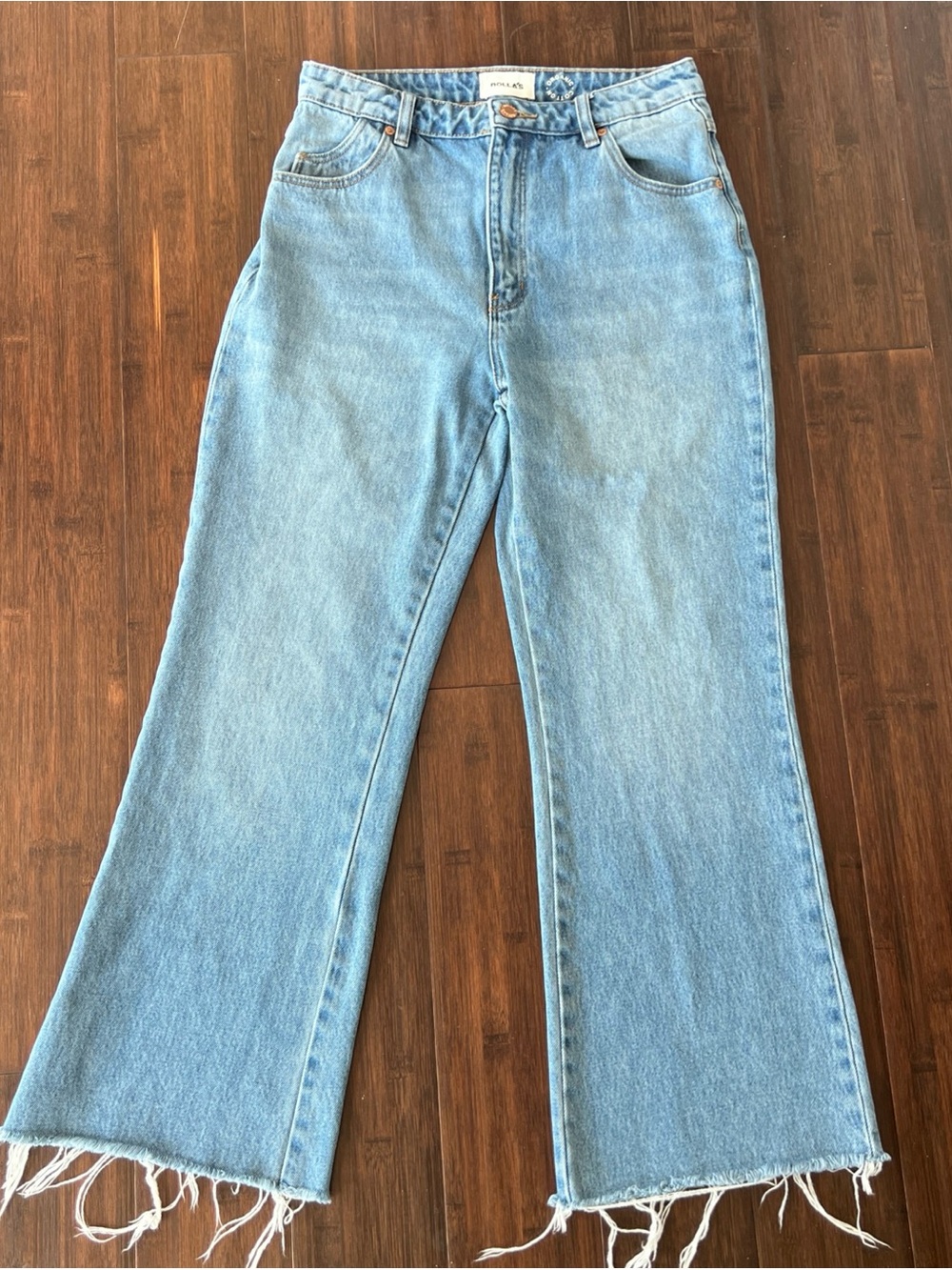 Rolla’s Organic Cotton Eastcoast Crop Highrise Flare 28 Frayed Hem 26” Inseam